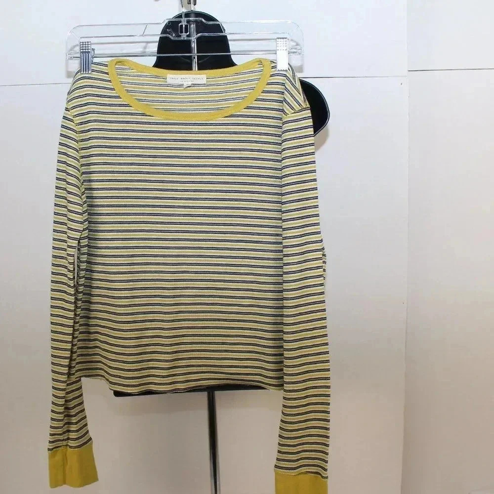 TRULY MADLY DEEPLY Top